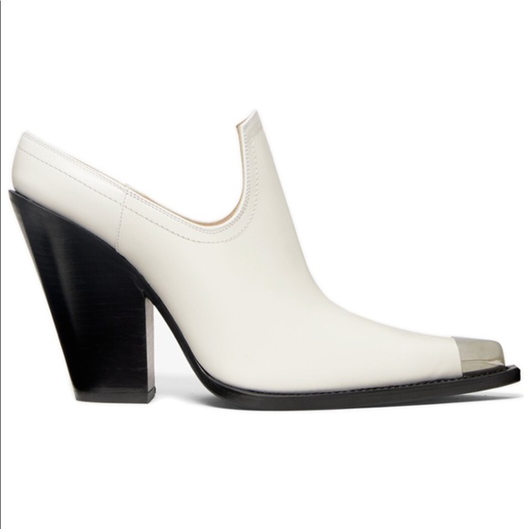 Michael Kors Kory Leather Pump - Picture 2 of 5